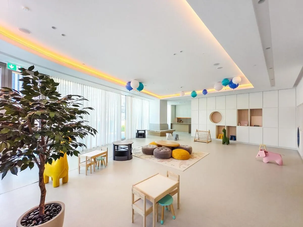 2 Bedroom - Grande Signature - Burj Khalifa View Dubai Apartment